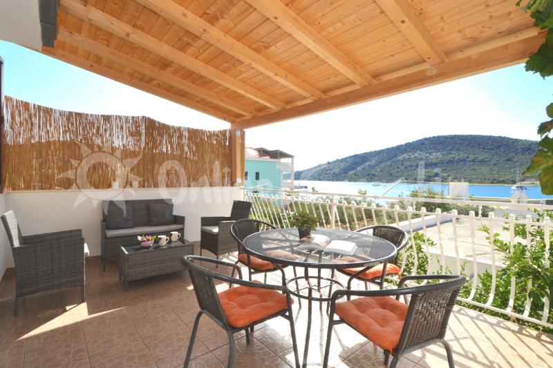 Apartman Aquamarin 3 (Vinišće)